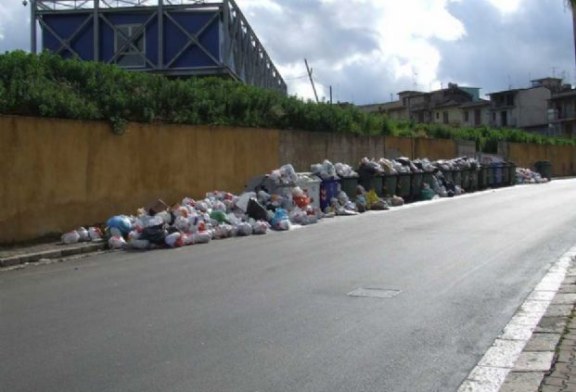 Torna l’incubo munnizza?