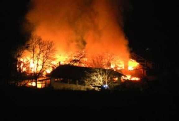 In fiamme una stalla in contrada Masseria D’Amari