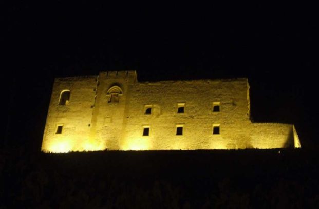 Castello danneggiato: adesso basta, sveglia Misilmeri!!