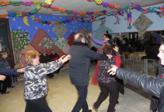 Festa al Cortile Grimaldi… ma guai a chiamarli anziani!!