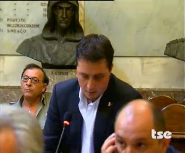 Consiglio comunale: Nessuna straordinarietà. Minoranza battuta e crepe in maggioranza