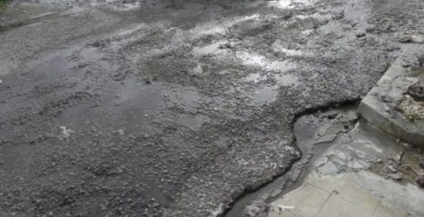 Una lettrice: C’è una fogna a cielo aperto, Aiutatemi!