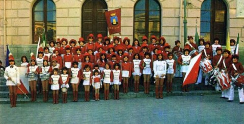 A.A.A. Cercasi Majorettes per gruppo a Misilmeri