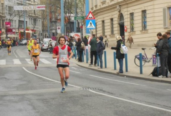 Salvo Azzaretto alla maratona di Vienna