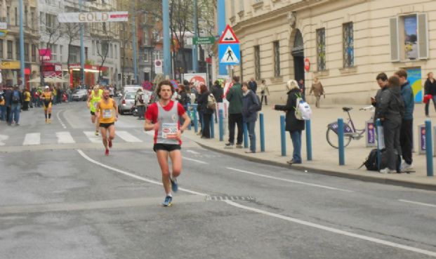 Salvo Azzaretto alla maratona di Vienna