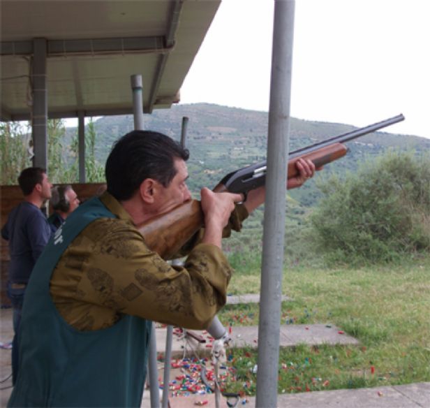 Gara di tiro al piattello, domenica 27 maggio