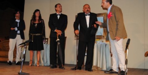 Villafrati, risate con Miseria e nobiltà