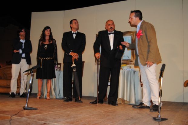 Villafrati, risate con Miseria e nobiltà