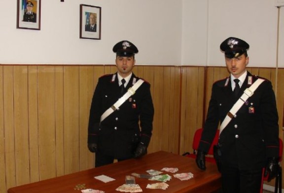 Trovato in possesso di hashish e contanti, in arresto un palermitano