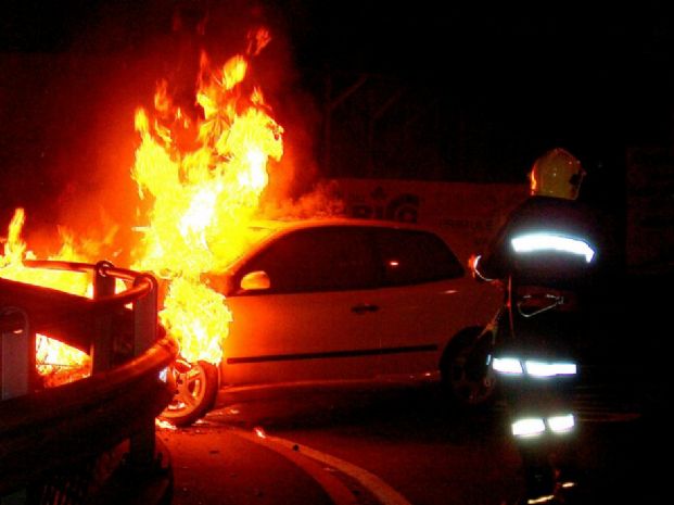 2 auto in fiamme a Misilmeri: cause accidentali