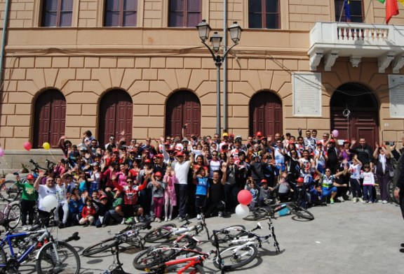 Lo stimolo dalle associazioni: Svolta la passeggiata ecologica in bici [foto]