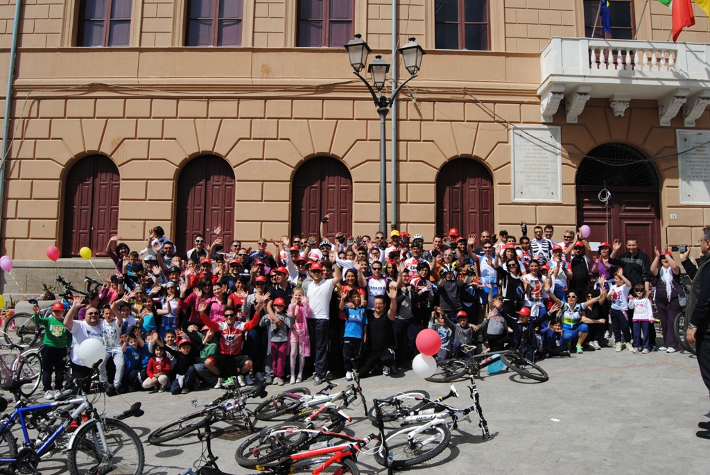 Lo stimolo dalle associazioni: Svolta la passeggiata ecologica in bici [foto]