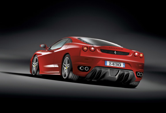 Tutto pronto per il Menzel El Emir Cup. Sabato sera 60 equipaggi al via da Piazza Comitato