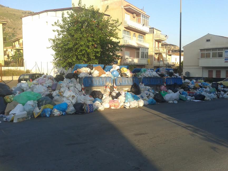 Cosa hanno in comune Misilmeri e Portella? Munnizza