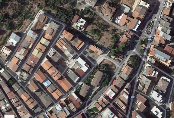 Il lettore: ”Ogni sera c’è puzza nel quartiere San Giusto”