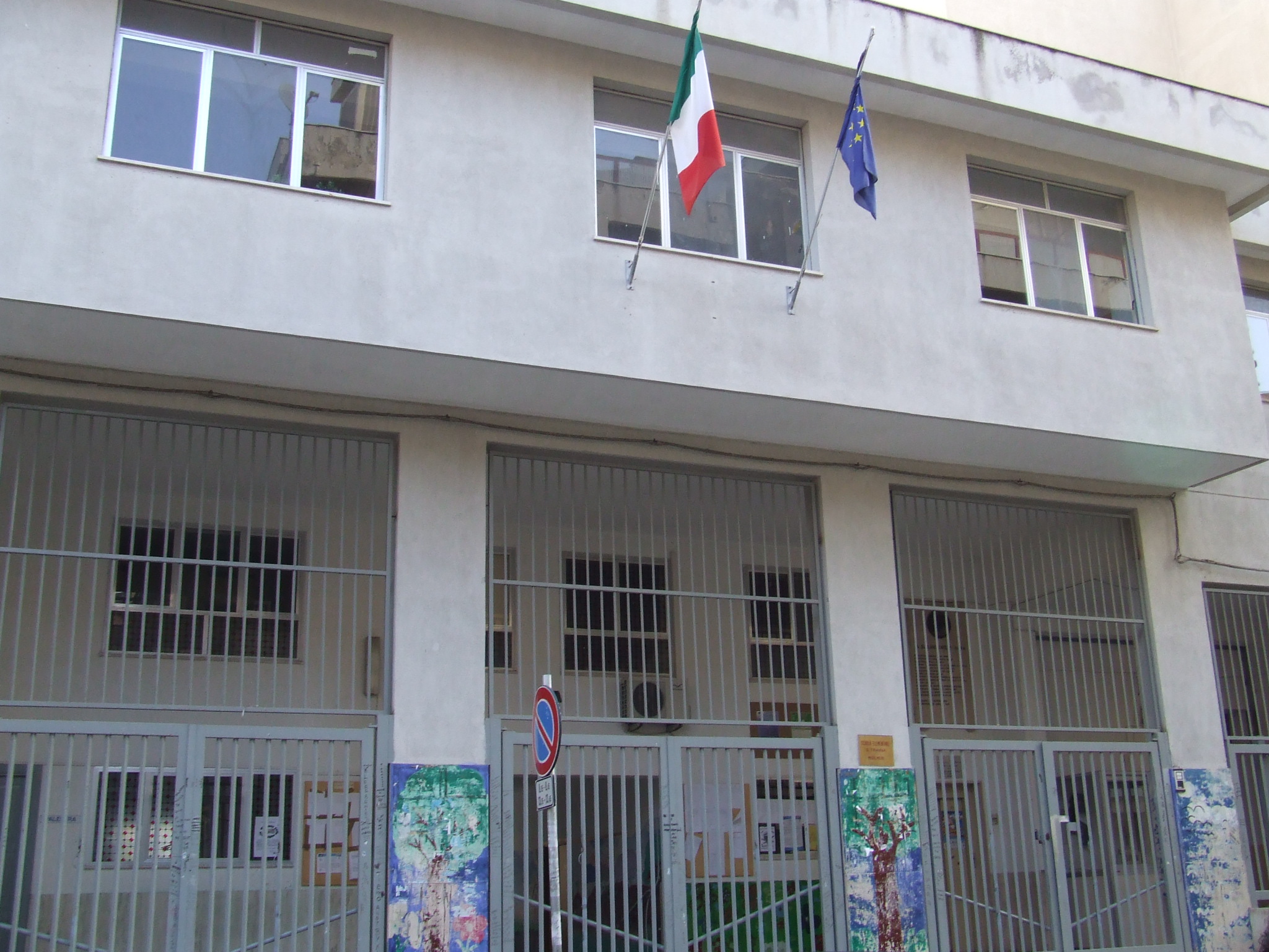 Manutenzione straordinaria nella scuola S. Traina