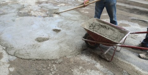 Lavori in corso… ma sono i cittadini a farli [Foto]