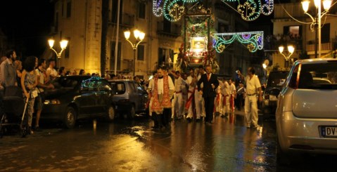 San Giusto cammina sull’acqua, non è un miracolo, è una vergogna !!!