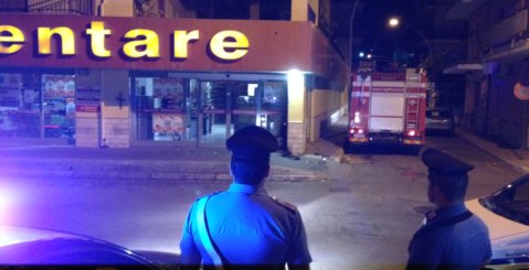 Intimidazioni nella notte allo Spaccio Alimentare: Arrestato un uomo