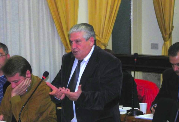 Ex consigliere dichiarato incandidabile. Santino Carlino vince il ricorso
