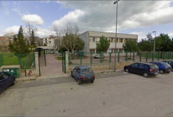 Disinfestazione al Landolina, a scuola mercoledì 7 alle 10.00