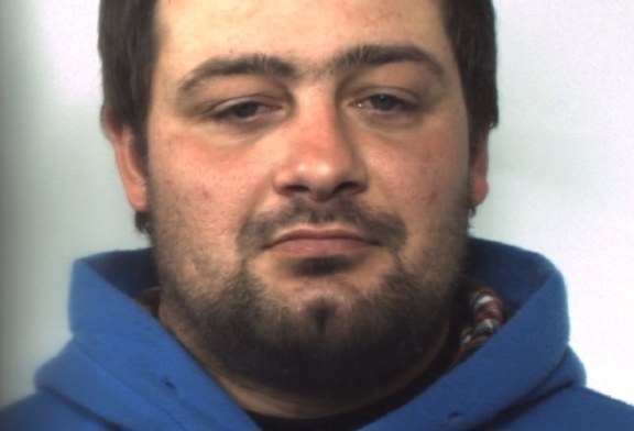 Sorpresi a rubare auto a Villabate. Arrestato misilmerese