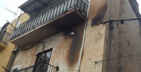 Bagliori e fiamme, corto circuito in via Anita Garibaldi