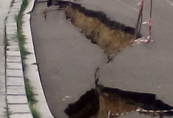 Frana la via Papa Leone II [foto]