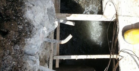 Risolta la perdita d’acqua in Piazza Comitato. Anche se…