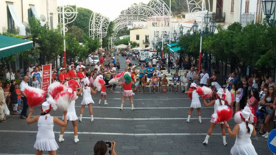 Da Misilmeri ad Ustica è sempre un successo per le Majorettes