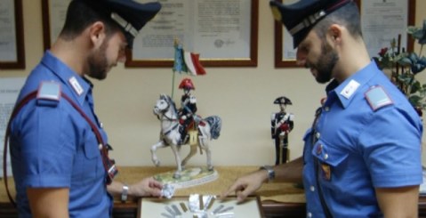 Misilmeri, arrestato giovane con 16 stecche d’hashish in tasca