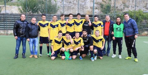 Calcia a 5, l’atletico Emyr si gioca i Play Off