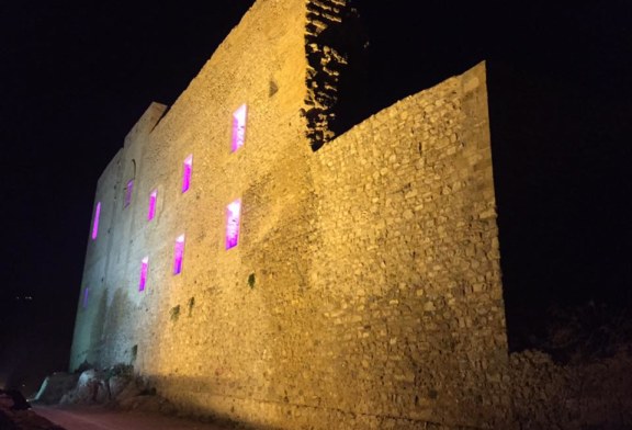 Il Castello dell’Emiro illuminato per il Forum di Liberacqua
