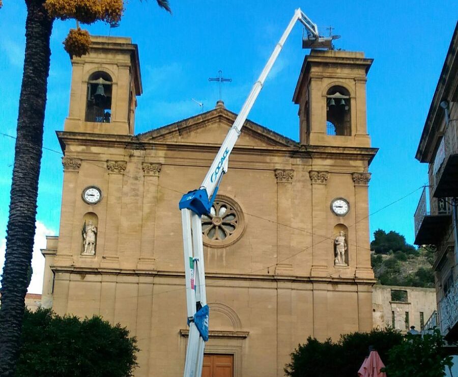 Manutenzione alla Chiesa Madre, lavori sui tetti dei campanili