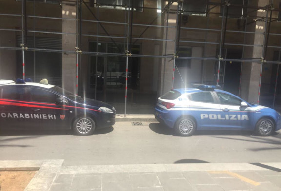 Villabate, forza il posto di blocco ed investe un poliziotto, arrestato un giovane