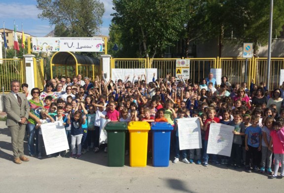Scuola Landolina, cassonetti e telecamere contro l’inciviltà