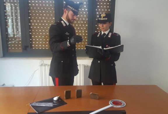 Sorpreso con oltre 100 grammi di hashish, i carabinieri arrestano 45enne