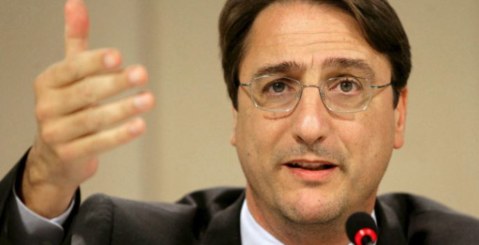 Claudio Fava: “Vigilare sull’ampliamento del deposito di oli minerali in C/da Pagliarazzi”