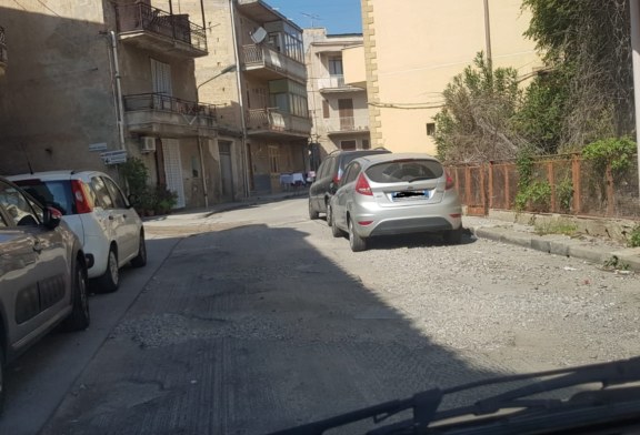 Da tre mesi strade scarificate senza asfalto, le proteste dei cittadini!!!