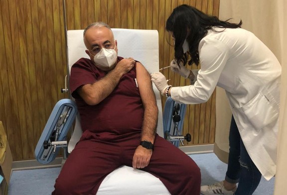 Vaccino Covid19, il Dott. Falletta è il primo medico vaccinato